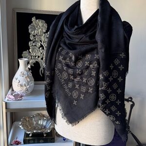 Luxury Black and Gold  studded Scarf